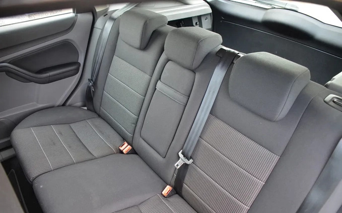 Ford Focus cena 16900 przebieg: 178000, rok produkcji 2010 z Kłodzko małe 172